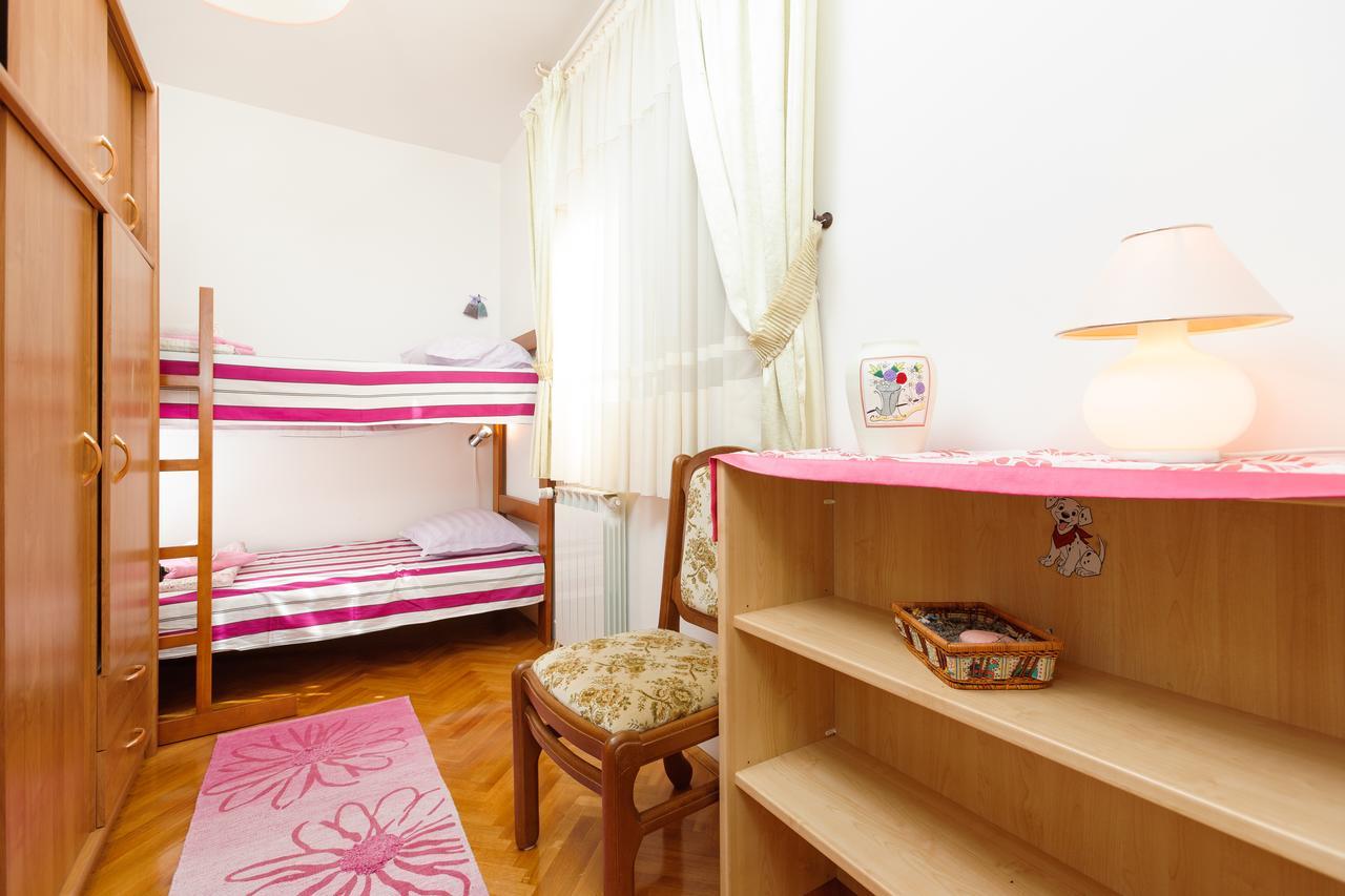 Villa Rosa Каштела Экстерьер фото